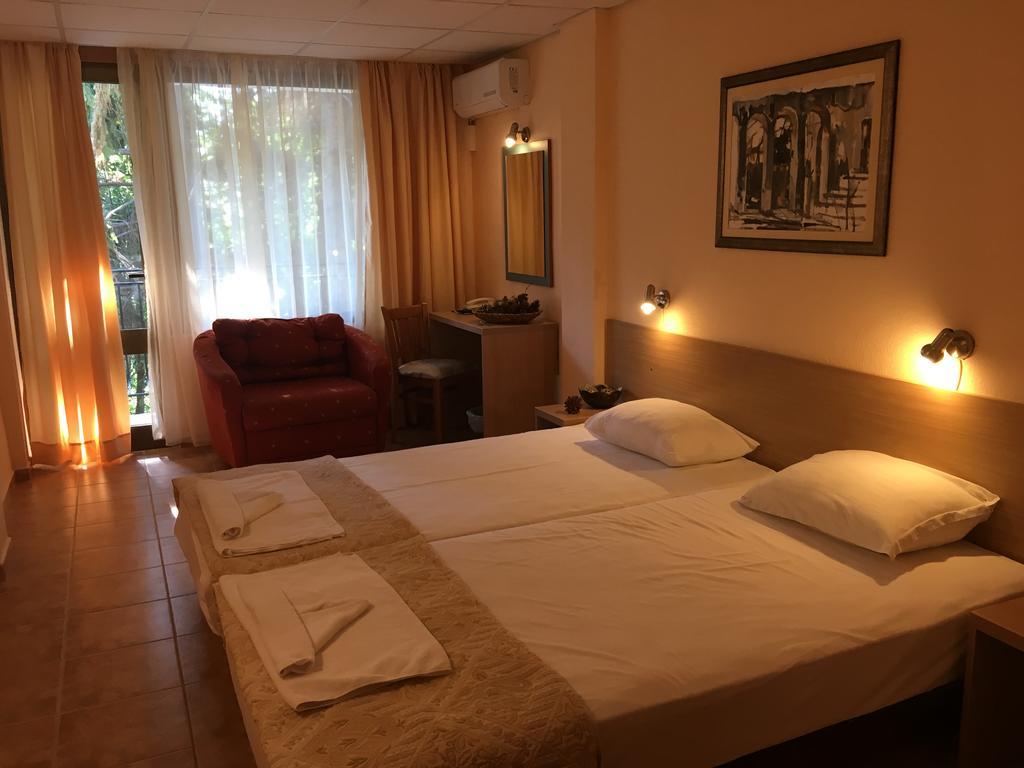 Park Hotel Briz Aranyhomok Kültér fotó