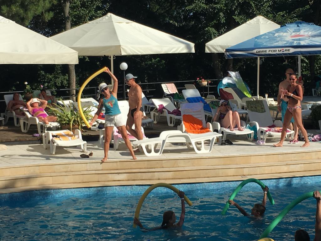 Park Hotel Briz Aranyhomok Kültér fotó