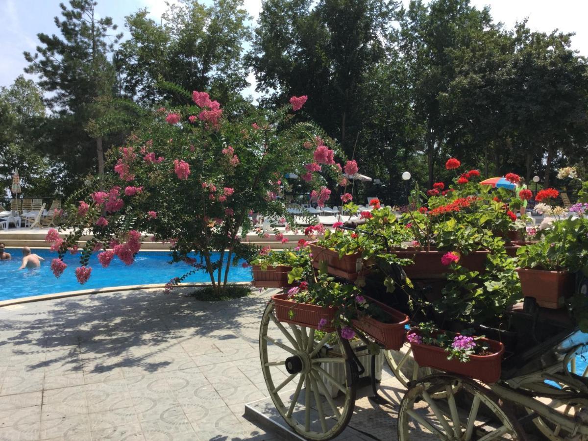 Park Hotel Briz Aranyhomok Kültér fotó