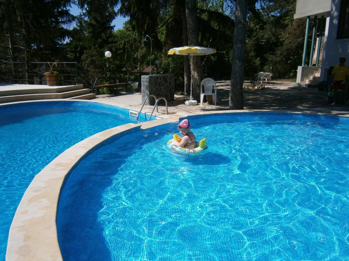 Park Hotel Briz Aranyhomok Kültér fotó